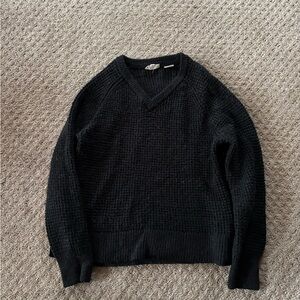 Levi’s Women’s Knit V-Neck Sweater Black